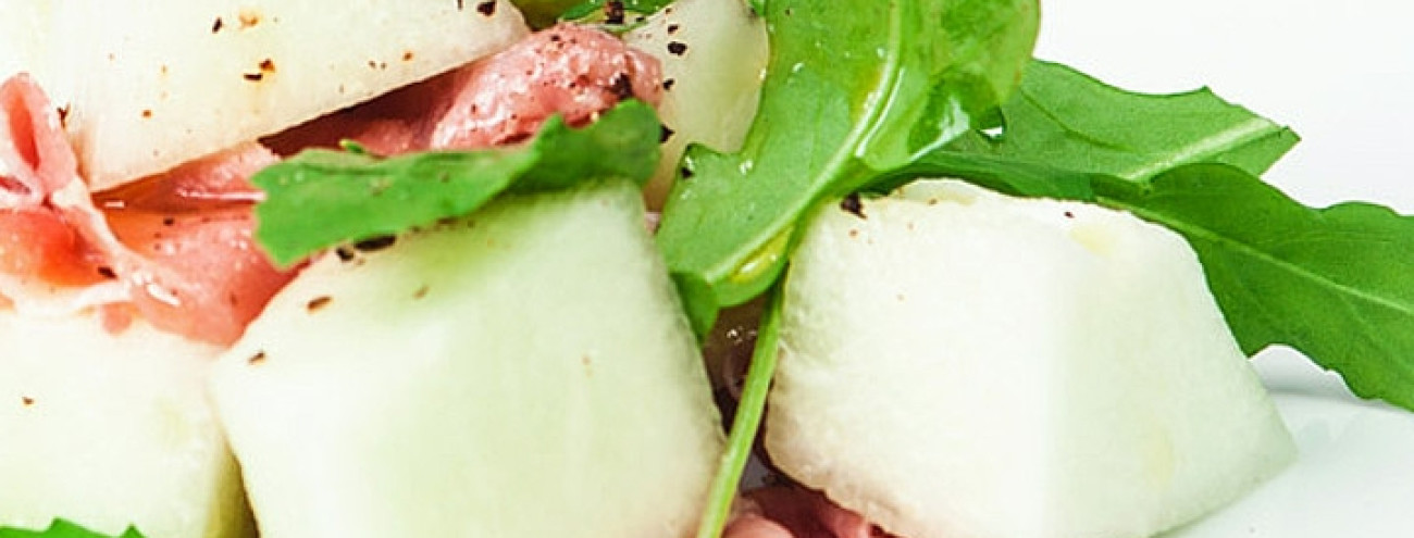 SALADA DE MELÃO COM PRESUNTO