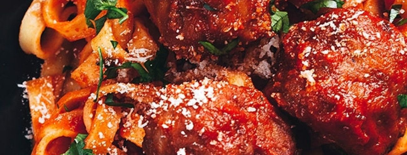 ALMÔNDEGAS DE LENTILHAS VERMELHAS E QUINOA