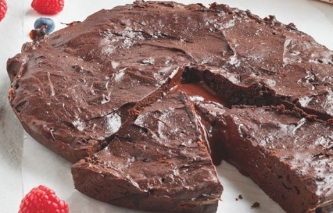 BOLO MOUSSE DE CHOCOLATE