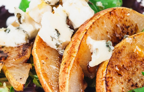 SALADA DE P&Ecirc;RA E ROQUEFORT