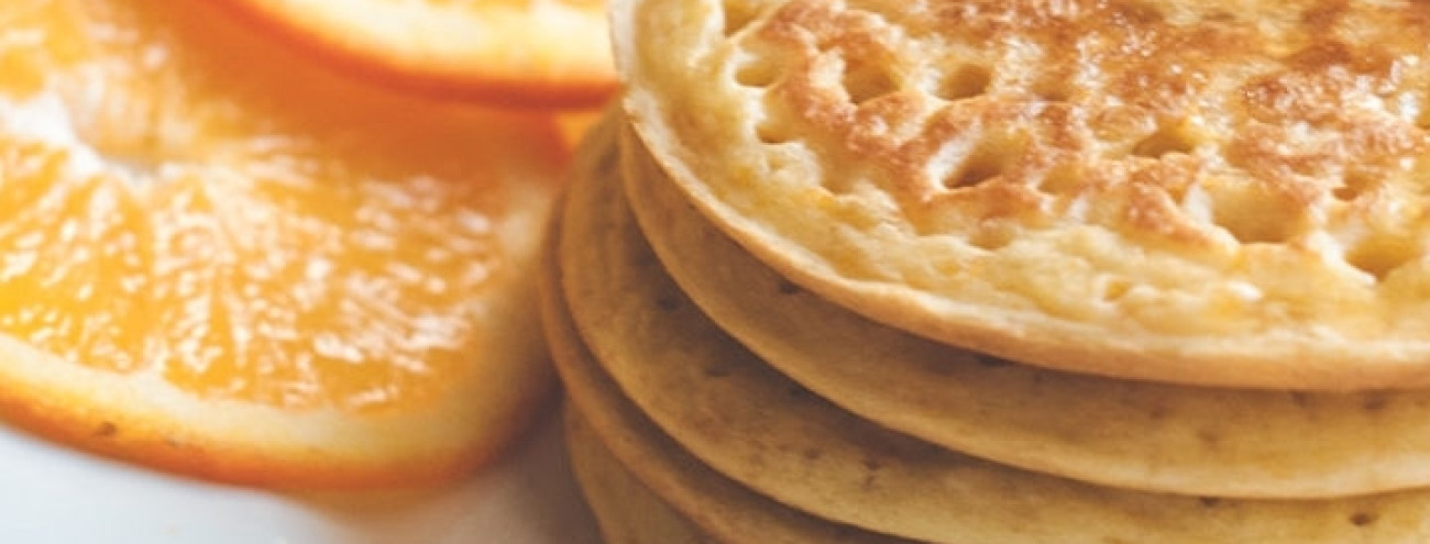 PANQUECAS DE AVEIA E MAÇÃ