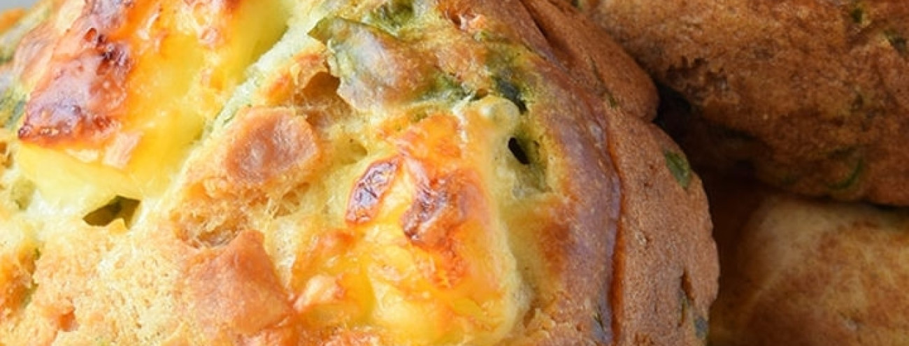 MINI QUICHES SEM BASE DE ESPINAFRES E COENTROS