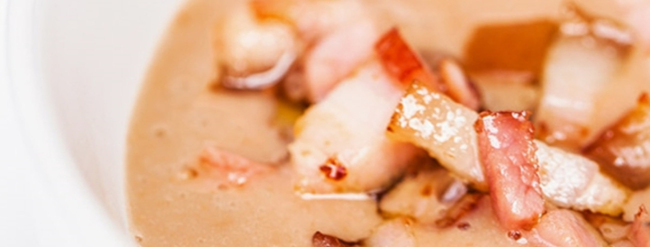 CREME DE FEIJÃO MANTEIGA COM BACON E VINAGRE BALSÂMICO