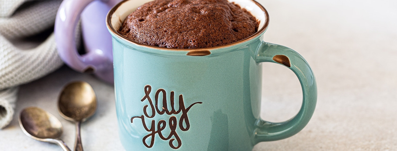 BOLO DE CHOCOLATE NA CANECA