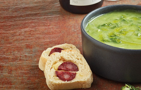 CALDO VERDE SEM BATATA E PÃO COM CHOURIÇO