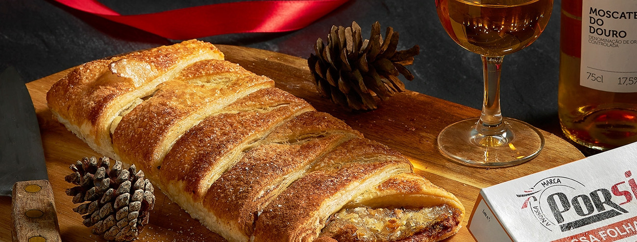 TRANÇA DE NATAL DE CHILA, NOZ E AMÊNDOA