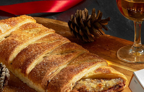 TRANÇA DE NATAL DE CHILA, NOZ E AMÊNDOA
