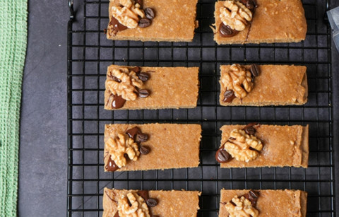 BROWNIES DE CAFÉ E NOZ