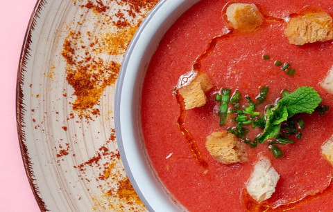 GASPACHO COM TOMATE ASSADO