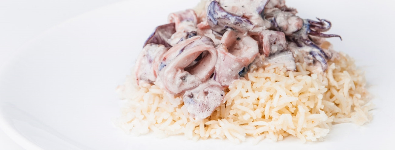 STROGONOFF DE LULAS E ARROZ BASMATI DE MANTEIGA