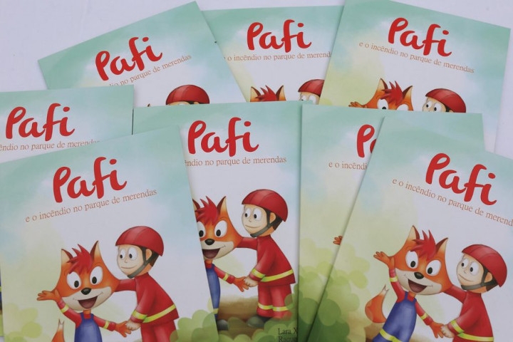 Pafi e o incêndio no parque de merendas, novo livro solidário com os bombeiros portugueses